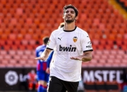 开云体育官网-球队精神饱满！瓦伦西亚奋力奋战