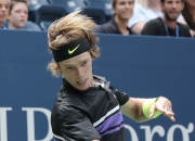 开云平台-日本网球队力克法国网球队，西西帕斯惊艳世界的简单介绍