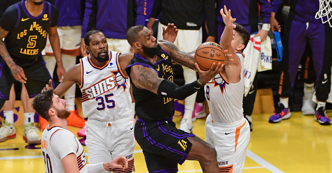 美国NBA联赛决赛战队展开紧张对决