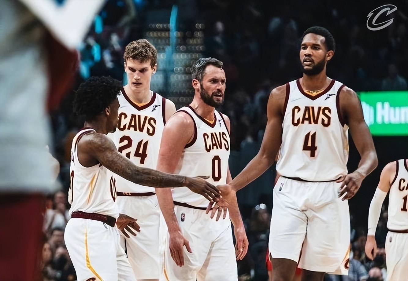 美国NBA联赛决赛战队展开紧张对决