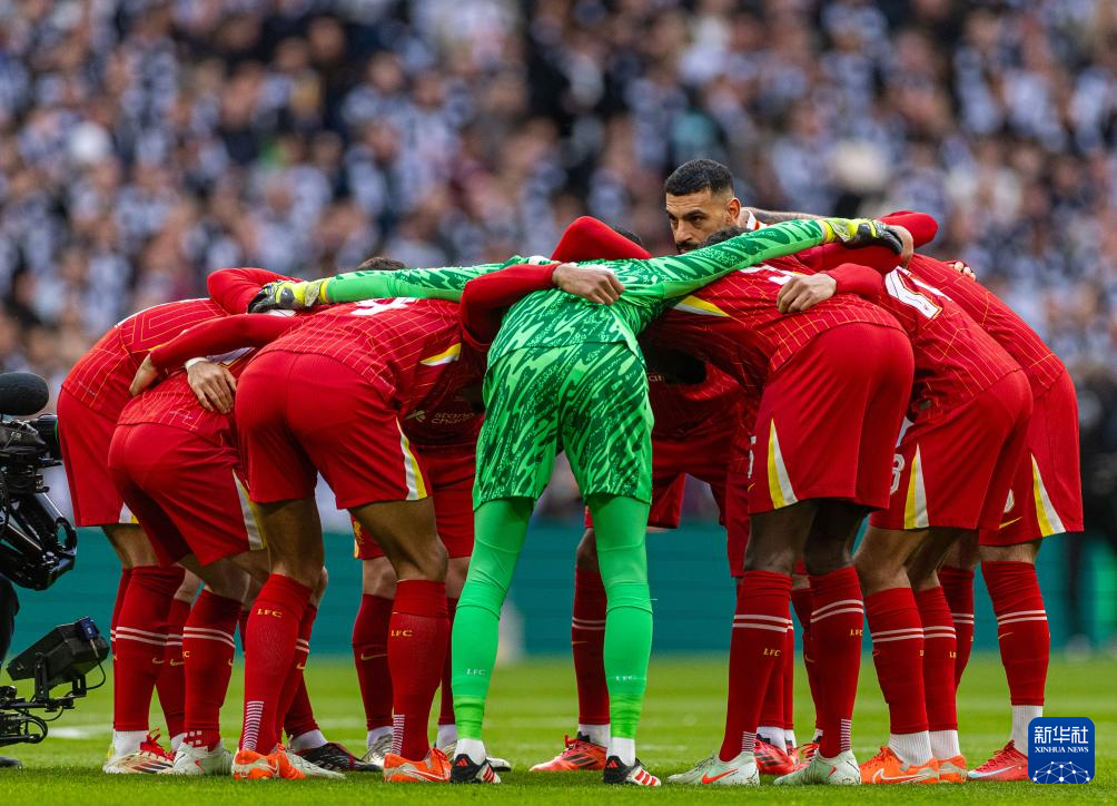 纽卡斯尔联赢得对阵斯旺西的关键比赛