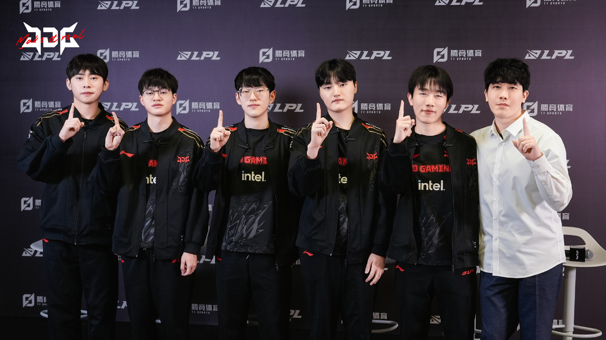 JDG力克TES,Ruler打出惊人五杀入围赛2:0(北京) JDG力克TES,Ruler打出惊人五杀入围赛2:0(北京)