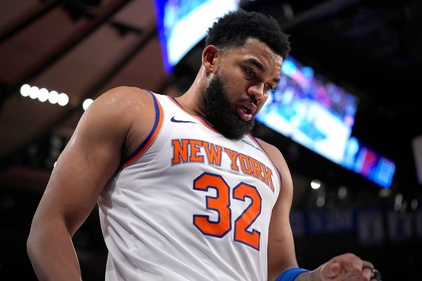 尼克斯外线火力惊人,能否持续表现?的简单介绍 尼克斯外线火力惊人,能否持续表现?的简单介绍