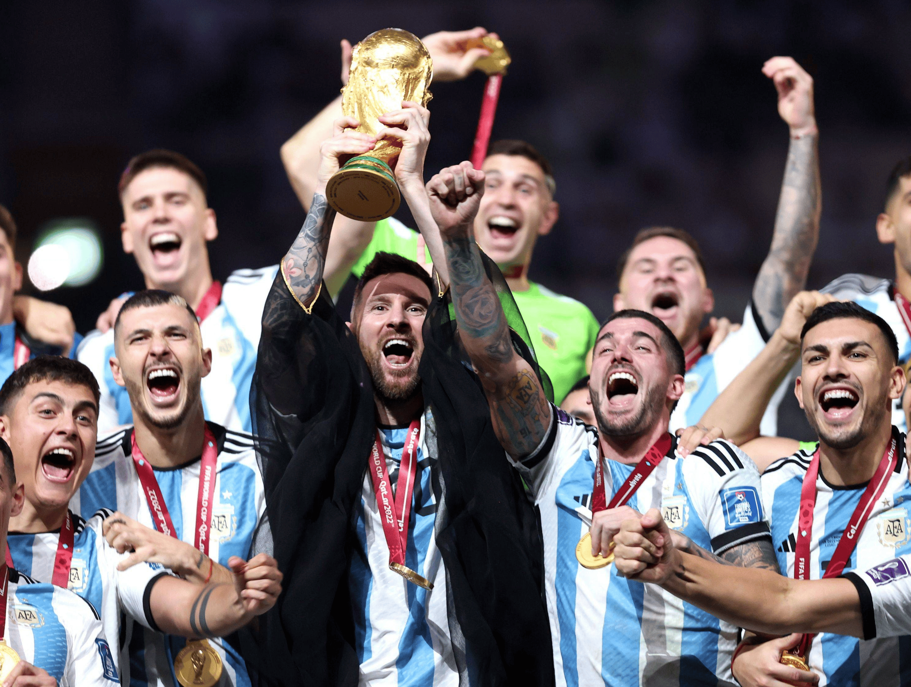 乌拉圭队大放异彩,进军八强 乌拉圭队大放异彩,进军八强