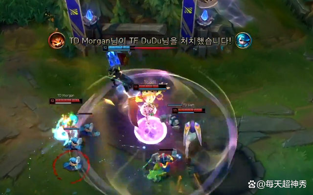 关于TL血洗IG，Deft关键团战开团秒人焦点之战小组赛，锁定晋级资格的信息