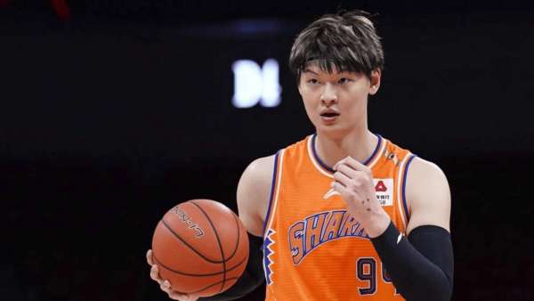 包含新疆队力克灰熊,王哲林统治全场的词条 包含新疆队力克灰熊,王哲林统治全场的词条