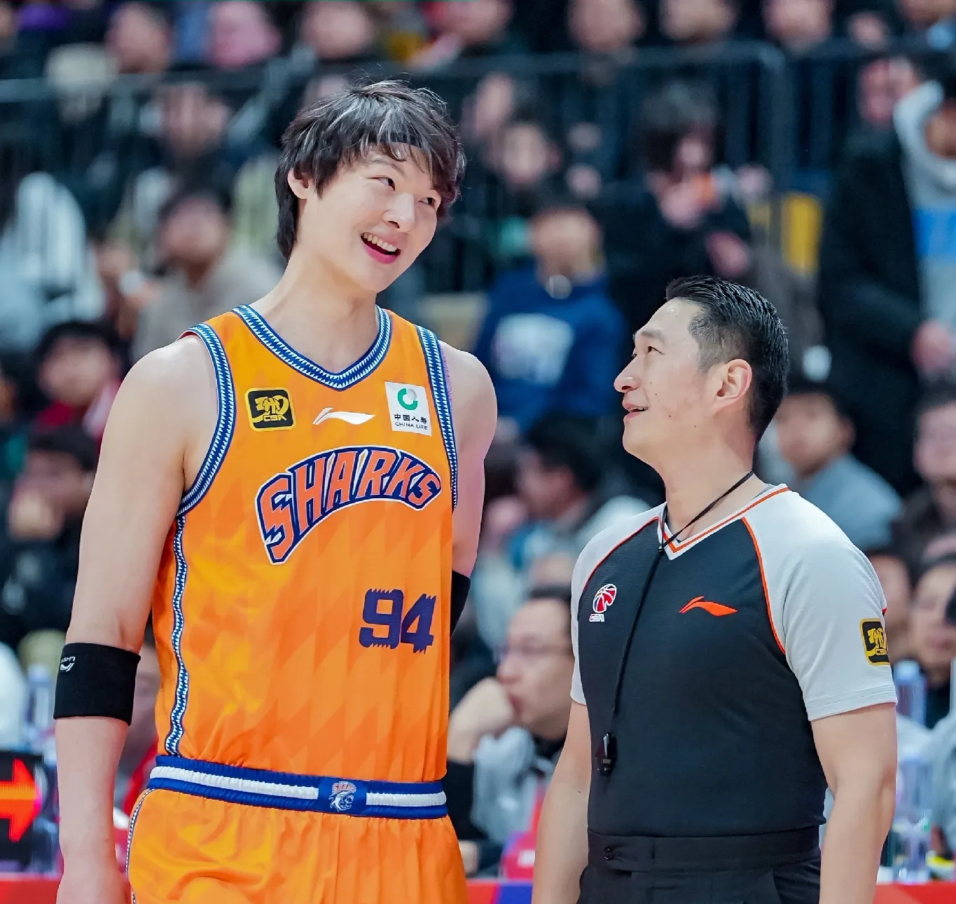 包含新疆队力克灰熊,王哲林统治全场的词条 包含新疆队力克灰熊,王哲林统治全场的词条