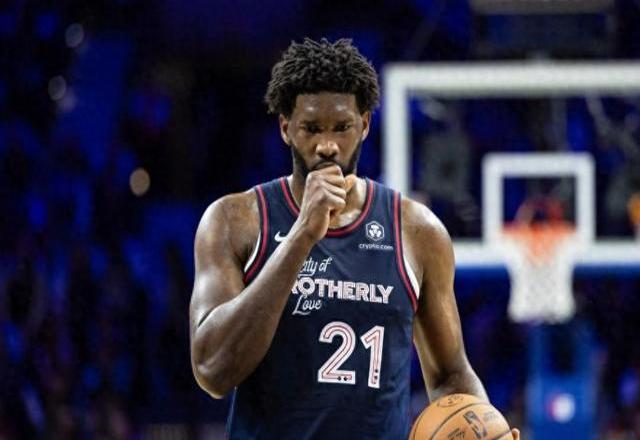 关于独行侠完胜步行者,恩比德刷新纪录的信息 关于独行侠完胜步行者,恩比德刷新纪录的信息